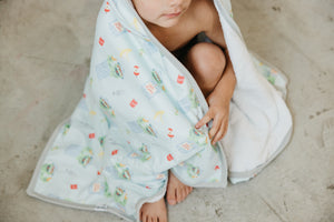 Premium Big Kid Hooded Towel - Oscar the Grouch