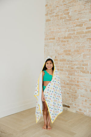 Premium Big Kid Hooded Towel - Sesame Scribbles