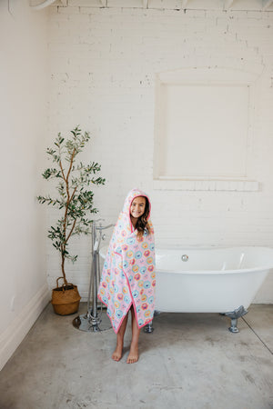 Premium Big Kid Hooded Towel - Abby and Pals