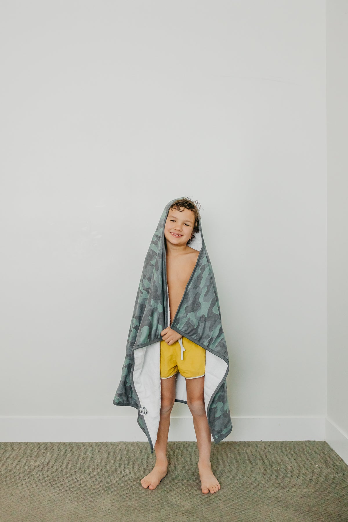Premium Big Kid Hooded Towel - Hunter