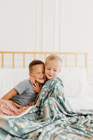 Three-Layer Jumbo Quilt - Atwood