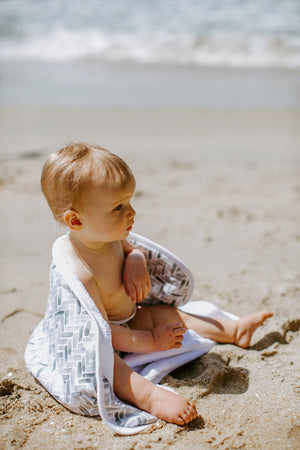 Premium Knit Hooded Towel - Alta