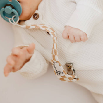 Binky Clips - Vance – Copper Pearl