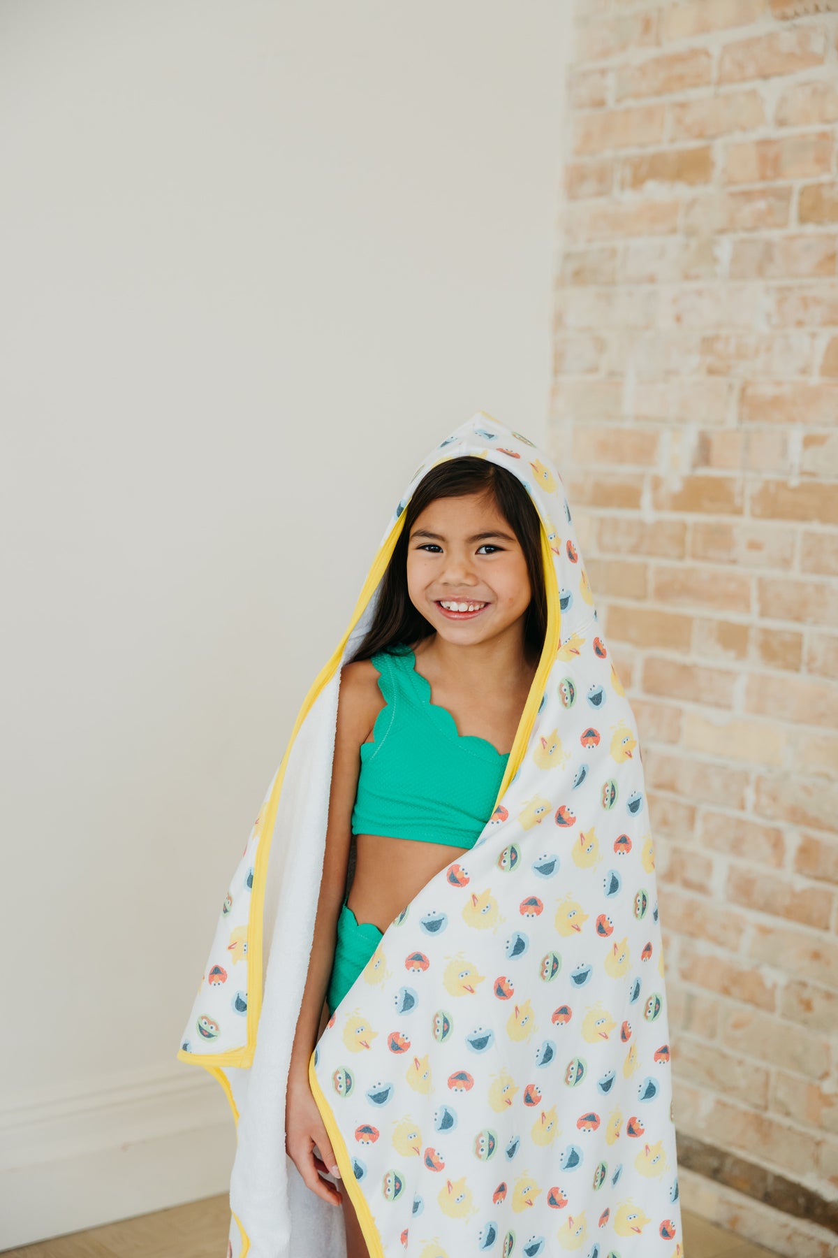 Premium Big Kid Hooded Towel - Sesame Scribbles