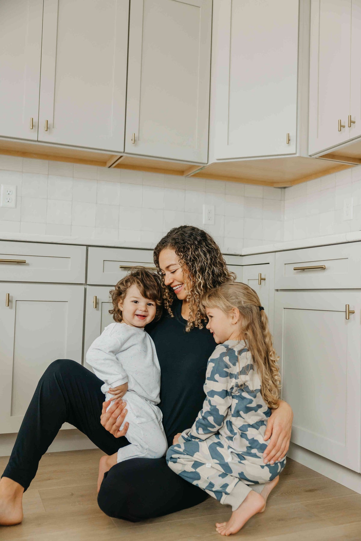 Newborn Knotted Gown Alder Copper Pearl