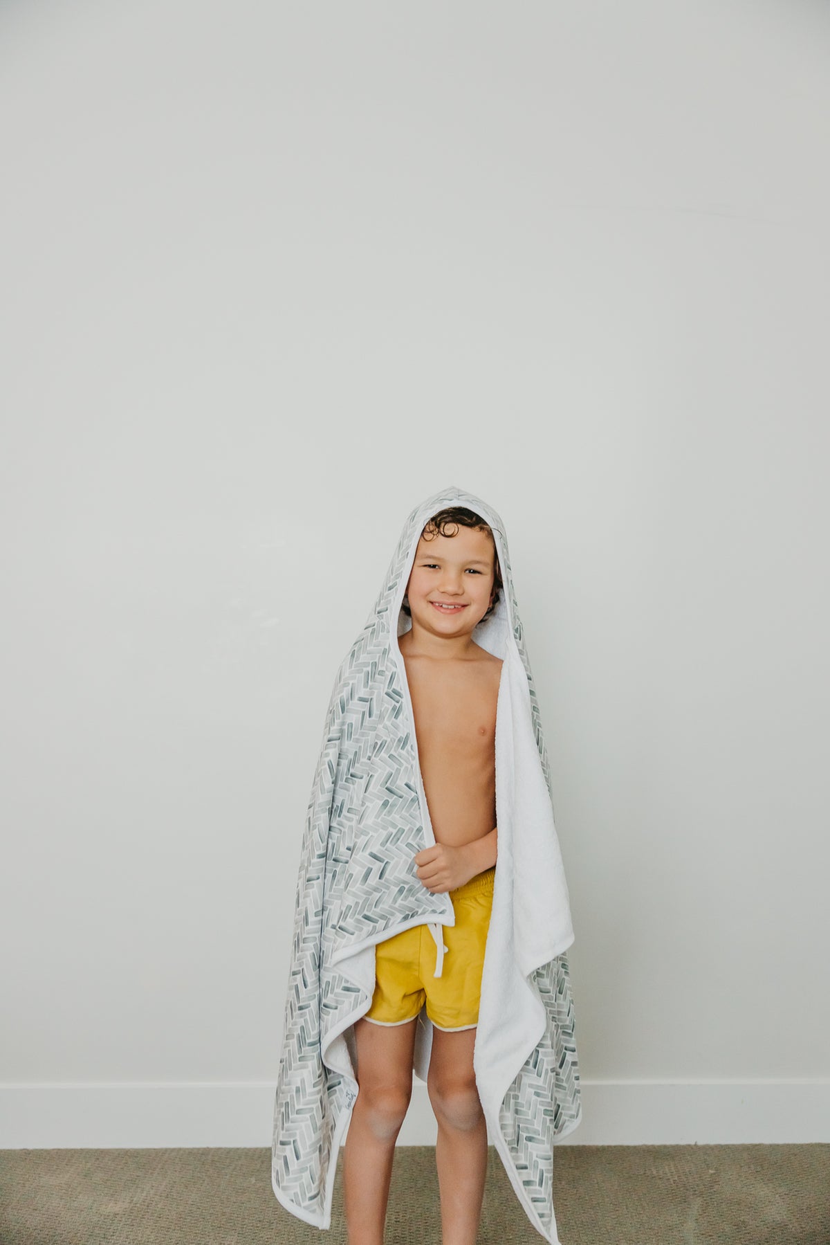 Premium Big Kid Hooded Towel - Alta