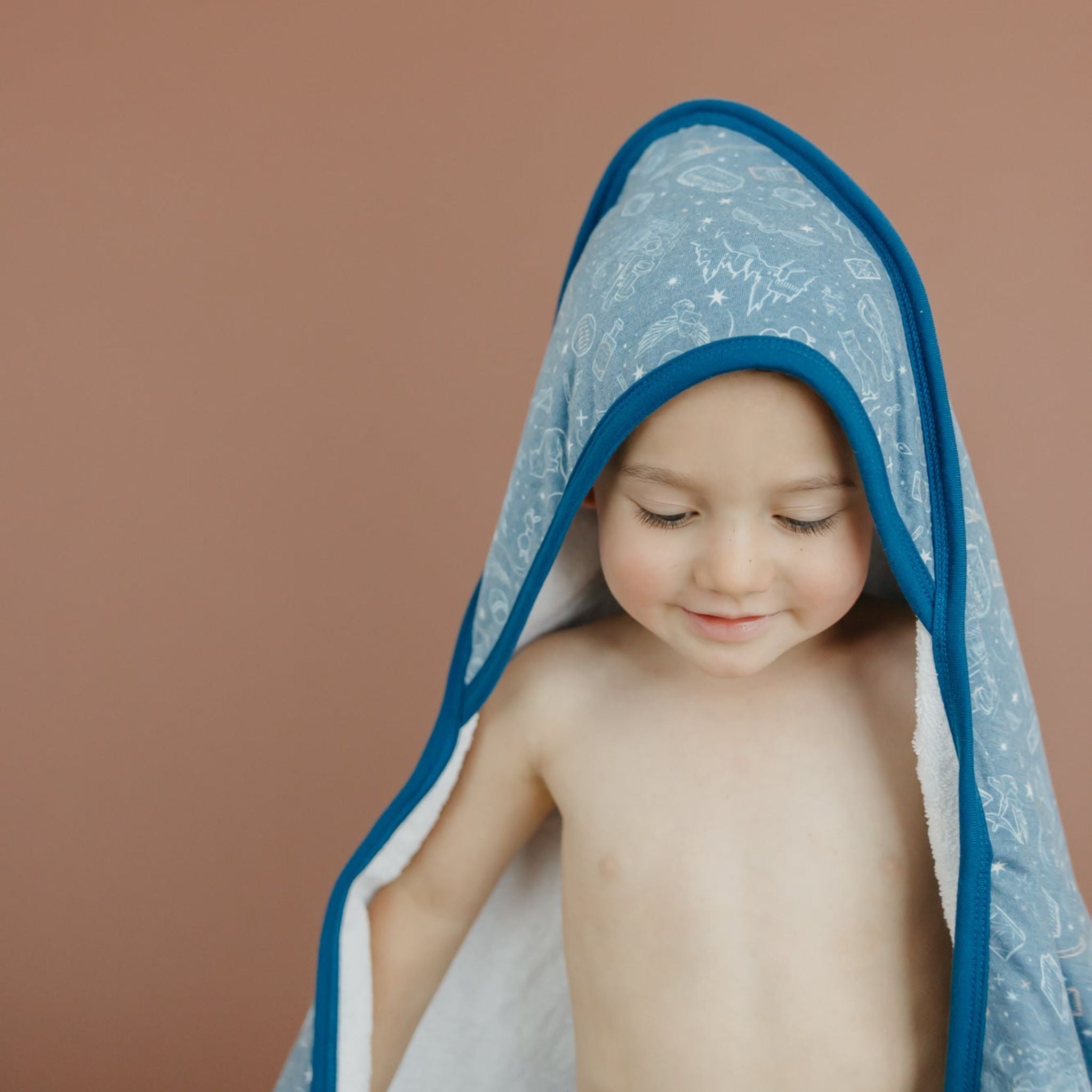Hunter Big Kid Hooded Towel main image 1