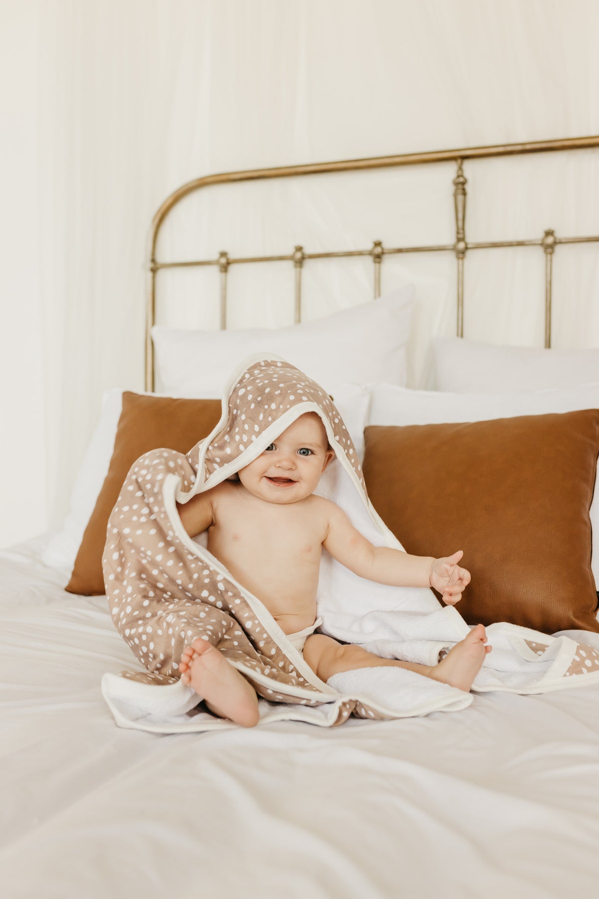 Premium Knit Hooded Towel - Fawn