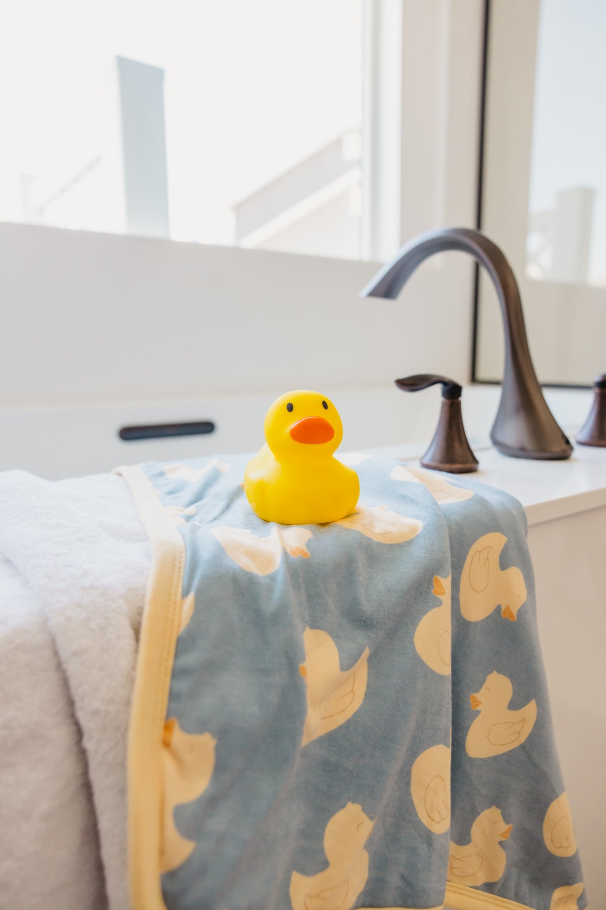 Premium Knit Hooded Towel - Ducky