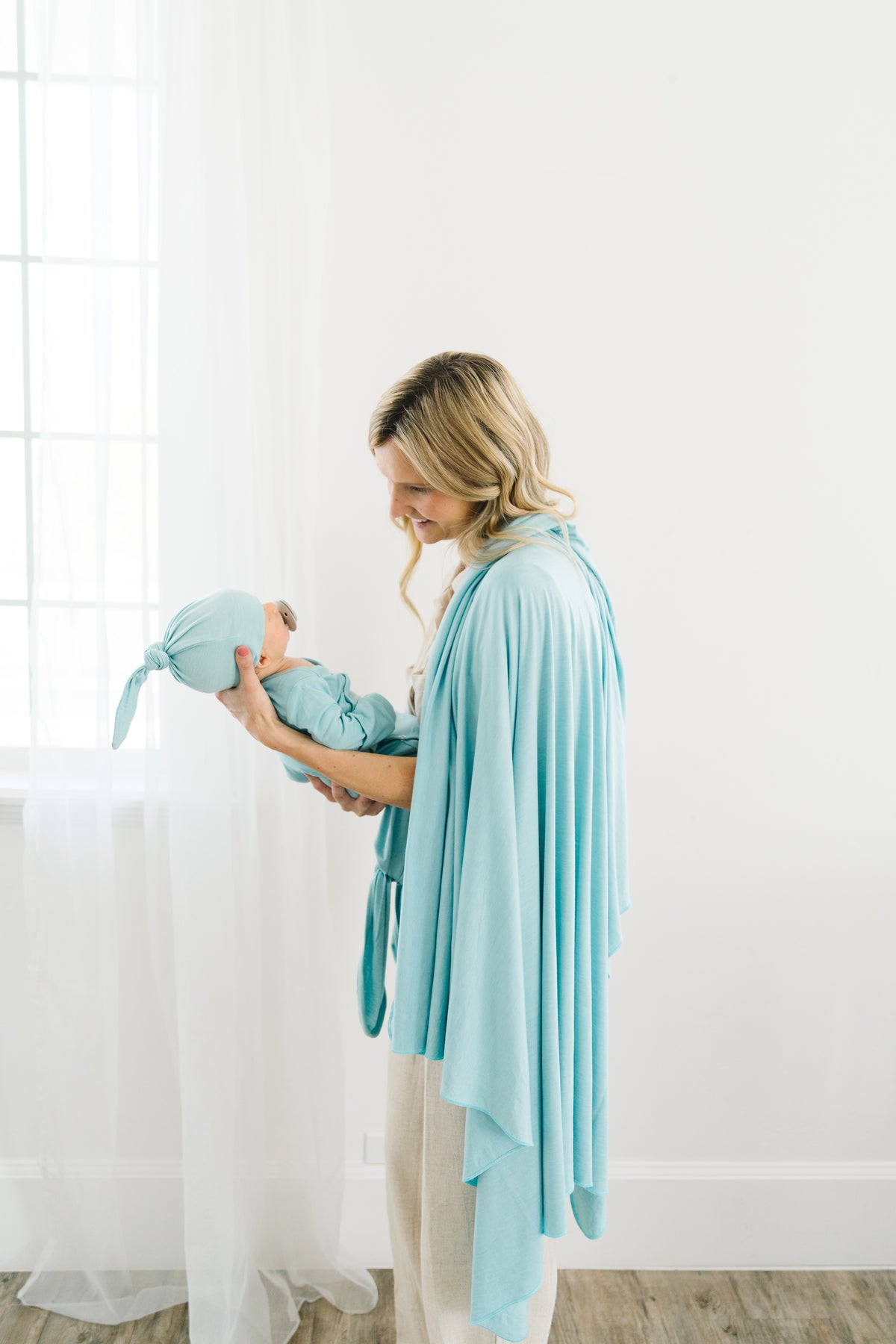 Newborn Knotted Gown - Sonny